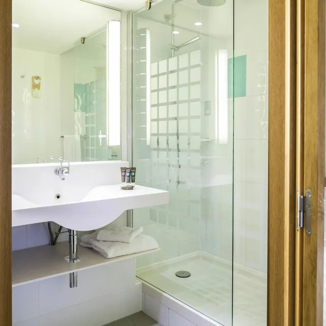 غرفة سوبيريور بسرير فردي، Novotel London Paddington 7/10