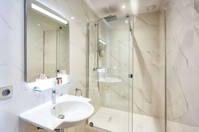 جناح بسرير كينج، Quality Hotel Bordeaux Centre 4/5