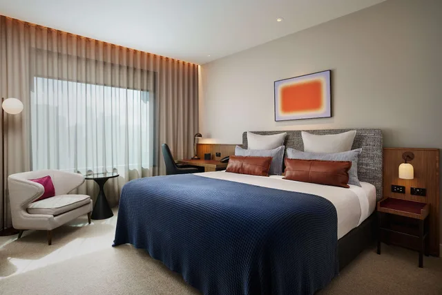 غرفة بسرير كينج بإطلالة على المدينة في الملحق، Next Hotel Melbourne, Curio Collection by Hilton 2/6