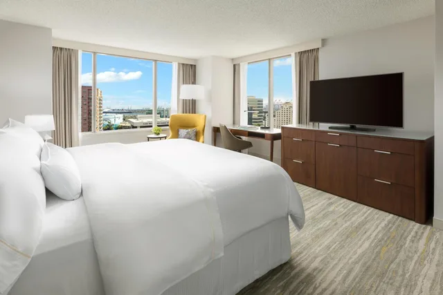 غرفة بسرير كينج، Westin Long Beach 5/20