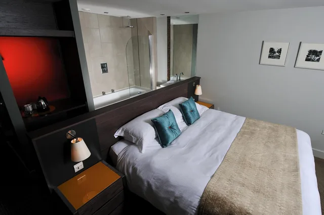 غرفة ديلوكس بسرير مزدوج بشرفة، The Cornwall Hotel Spa Estate 4/6