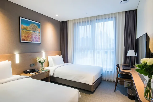 Standard, Twin Beds, Ibc Hotel 1/3