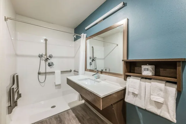 غرفة بسرير كينج لذوي الإعاقة، WoodSpring Suites Linden 6/6