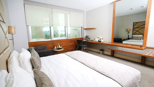 غرفة سوبيريور بسرير مزدوج بإطلالة جزئية على البحر، Cevahir Hotel Istanbul Asia 1/3