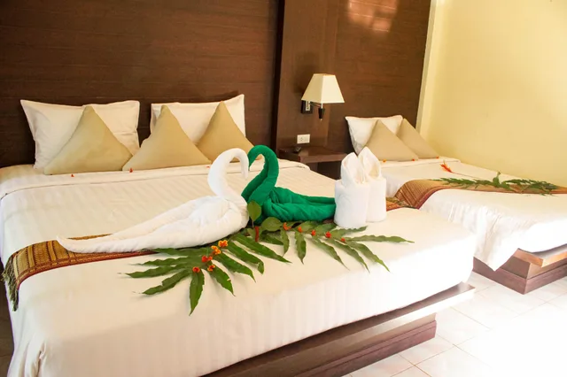 غرفة ديلوكس ثلاثية، Clean Beach Resort 1/2