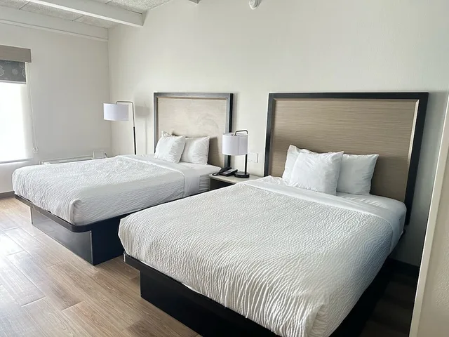 غرفة بسريرين كوين، Baymont by Wyndham Lexington 2/6
