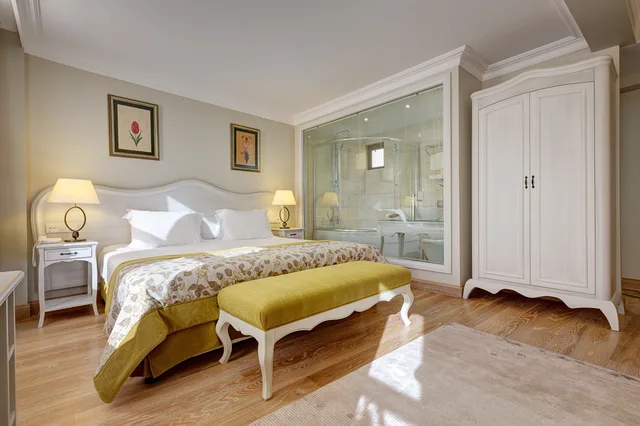 جناح، Arena Hotel Istanbul 1/1
