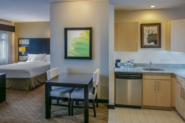 استوديو بسرير كوين مع أريكة، Residence Inn By Marriott San Jose Escazu 2/4