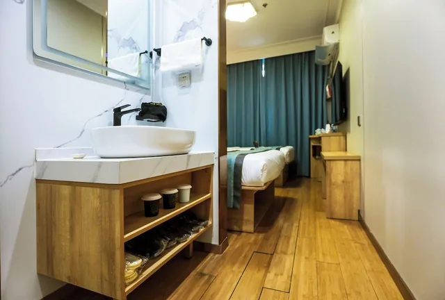 غرفة عائلية بسرير مزدوج وسرير فردي، Zhongan Hotel Beijing 3/5