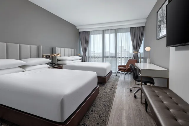 غرفة بسريرين مزدوجين، Four Points by Sheraton Flushing 1/4