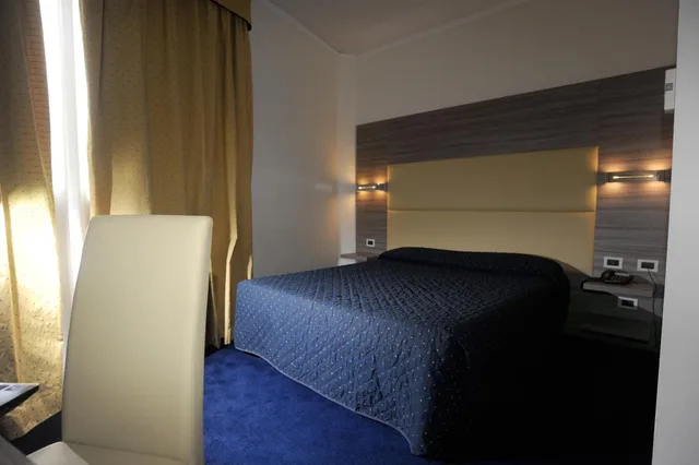 غرفة بسرير مزدوج، Palace Inn 3/8