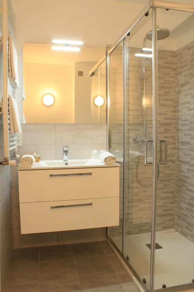 غرفة قياسية بسرير مزدوج أو سريرين منفصلين، Hotel Alexandra 10/10
