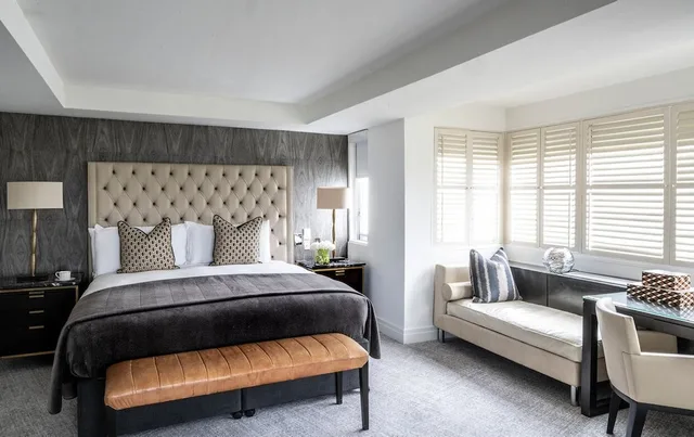 جناح سيغنتشر بسرير كينج بإطلالة على المتنزه، Dupont Circle Hotel 2/10