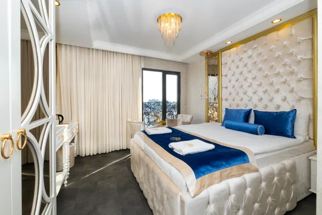 Deluxe, Les Lion Luxury hotel & spa 2/10