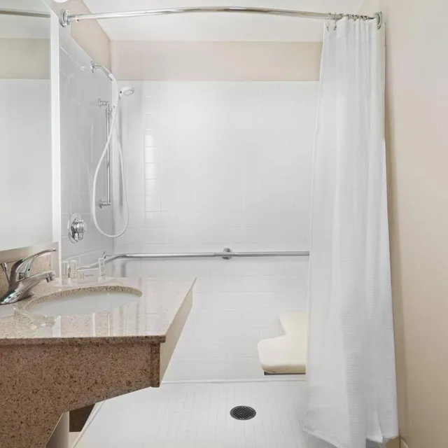 جناح بسرير كينج مع سرير سحّاب إضافي مع أريكة، Springhill Suites Cleveland Solon 3/5
