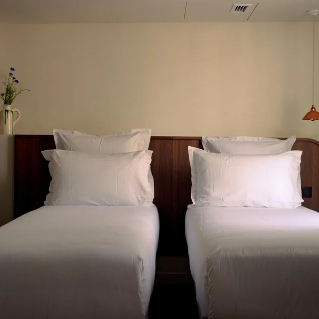 Superior, Triple, HOTEL CAMELIA INTERNATIONAL 3/5