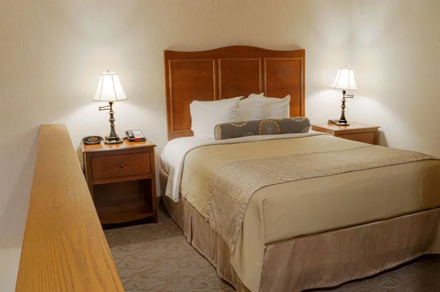 Loft, Suite, Queen Bed, Sofa, Jetted Tub, Kitchenette، The Inn at Lewisburg, BW Signature Collection 2/3