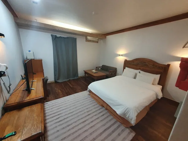 غرفة قياسية بسرير مزدوج، Suanbo Hotel Screen 1/4