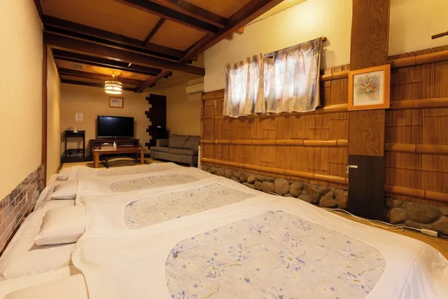 غرفة يابانية تقليدية بفرشتي فوتون، Hotel Daiki 2/2