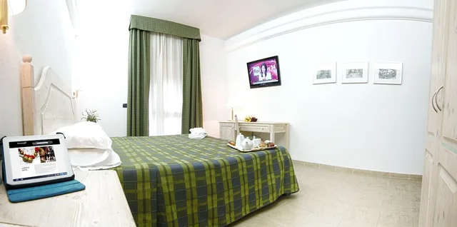 غرفة سوبيريور بسرير مزدوج، Pausania Inn 2/7