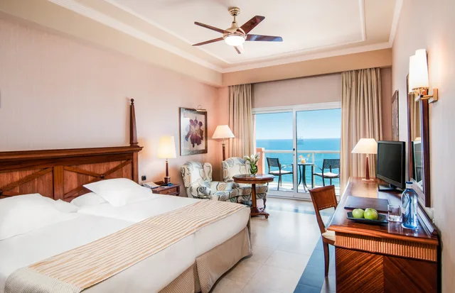 Spa, Double Bed، Elba Estepona Gran Hotel and Thalasso Spa 1/5