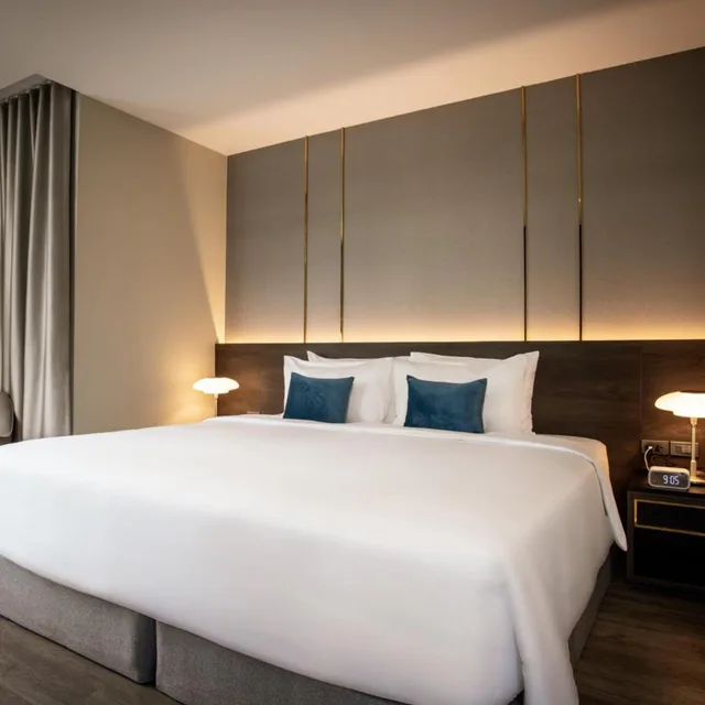 غرفة ديلوكس بسرير كينج بإطلالة على المدينة، SAM E Hotel Bangkok Sathorn 3/7