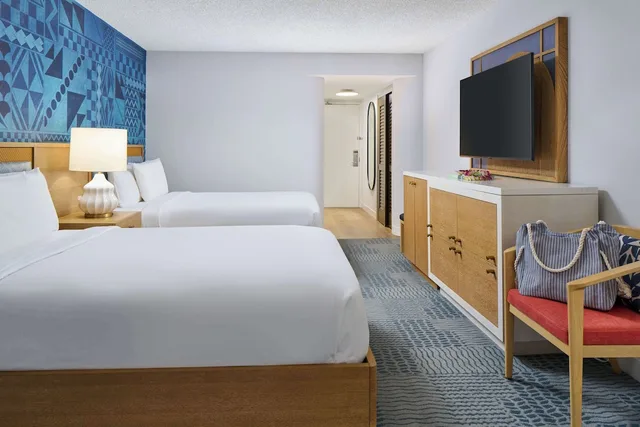 Room, Double Bed, Waikiki View، Outrigger Waikiki Paradise 6/8