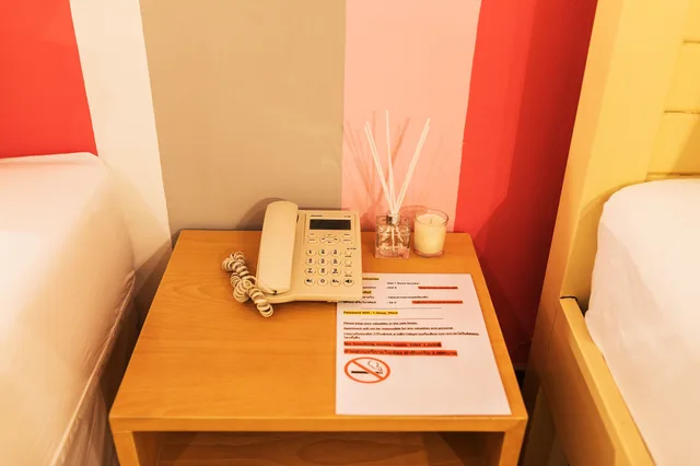 غرفة قياسية بسرير كينج، T Sleep Place 6/8
