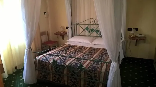 غرفة بسرير مزدوج، Hotel Parigi 3/7