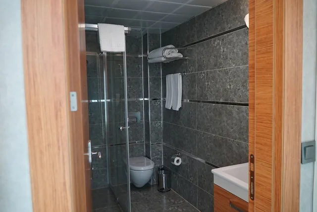 غرفة ديلوكس بسرير كوين، Cankaya Premium Hotel 6/10