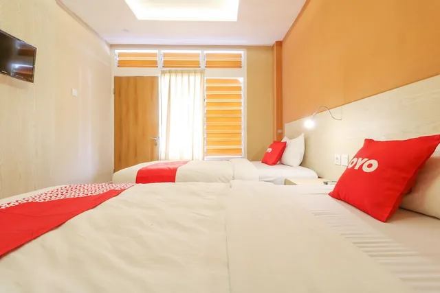 غرفة قياسية بسريرين منفصلين، OYO 1384 Pulau Bali Hotel 2/4