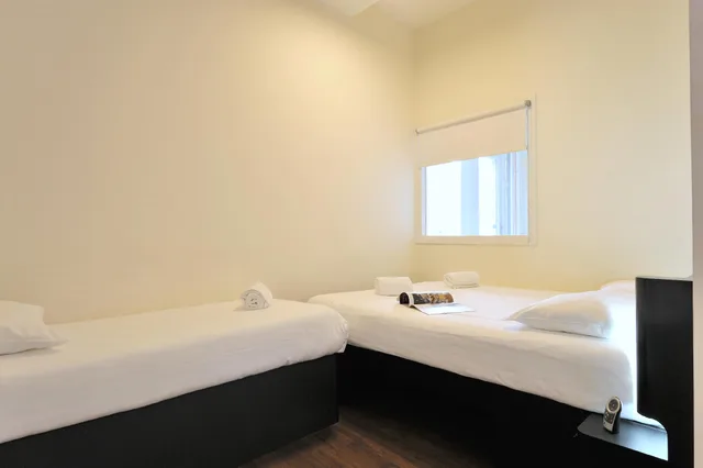 غرفة اقتصادية، easyHotel Amsterdam City Centre 3/3