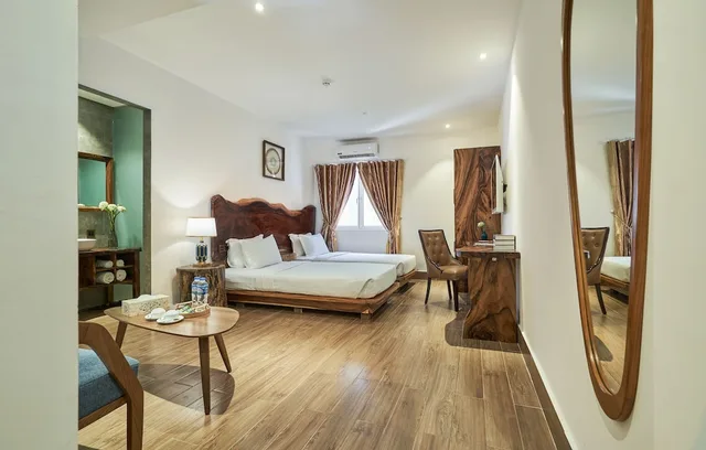 Sky, Double Bed، Sky Gem Hotel - Ben Thanh 5/9