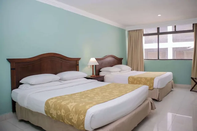 غرفة بريميوم عائلية بسريرين مزدوجين، Hotel Faranda Express Puerta Del Sol Barranquilla, A Member of Radisson Individuals 1/3
