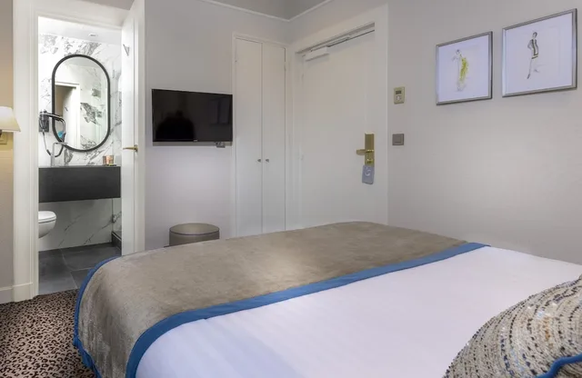 غرفة كلاسيكية مفردة بسرير مزدوج، Hotel Du Bois Champs-Elysees 4/10