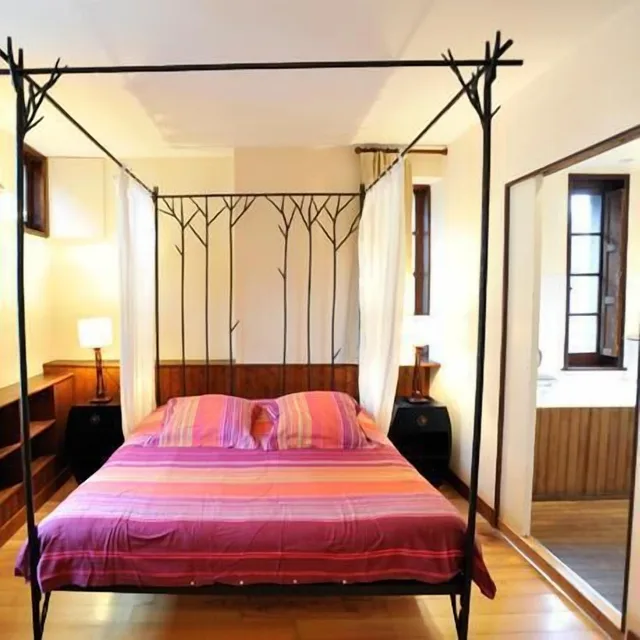 غرفة بسرير مزدوج بحوض جاكوزي، Hôtel La Résidence Manoir De La Salamandre 1/7