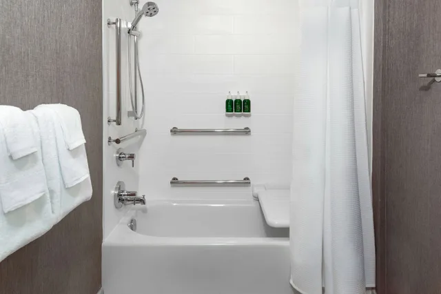 جناح بسريرين كوين، SpringHill Suites by Marriott Lakeland 2/4