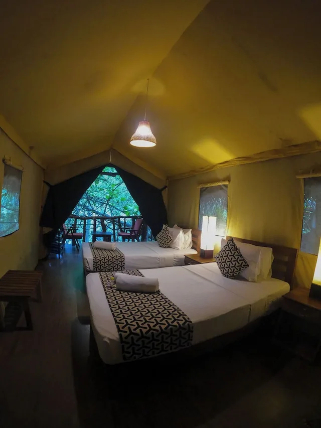 Deluxe, Tent, Double Bed, Lake Side, River View، Athgira River Camp 3/5