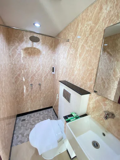 غرفة قياسية بسرير كوين للمدخنين، Panen Hotel Bandung 3/3