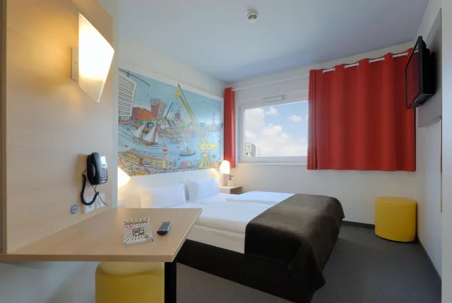 غرفة بسرير مزدوج، B&B Hotel Hamburg-Harburg 1/1