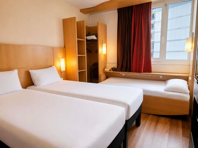Standard, Twin Beds, Chair Bed، Ibis Paris Porte dItalie 2/10