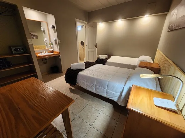 غرفة سوبيريور بسريرين منفصلين، Hotel Del Glaciar Libertador 1/6