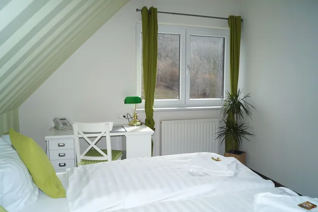 غرفة مفردة بسرير مزدوج، REGIOHOTEL Schanzenhaus Wernigerode 3/6