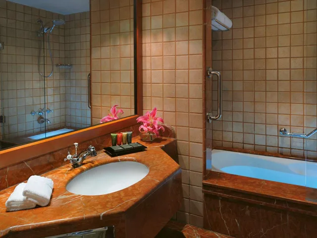 جناح ديلوكس بسرير كينج، فندق موفنبيك جدة(MOVE INN Jeddah Hotel) 5/9