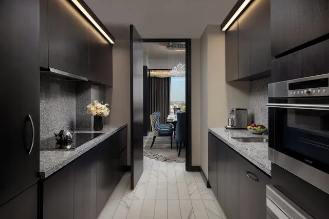جناح بسرير كينج، Mandarin Oriental New York 2/2