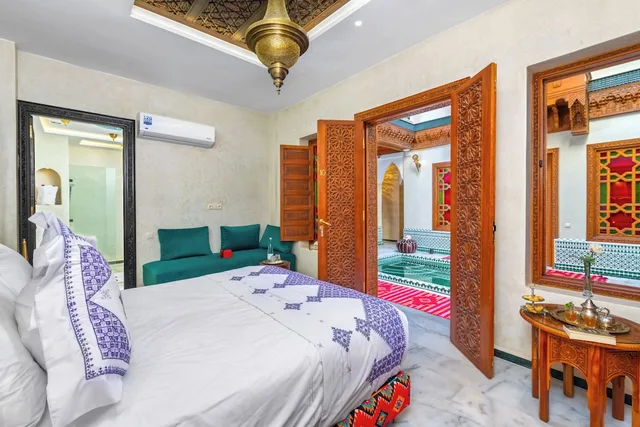 غرفة جونيور بسرير كينج وسرير فردي، Riad Diamond of Marrakech 3/10