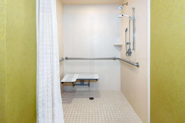 Pure, Wellness, Suite, 2 Queen Beds, Sofa, Accessible, Embassy Suites Omaha-La Vista/Hotel & Conference Center 2/2