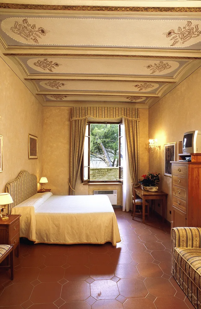 غرفة عائلية رباعية بسرير كوين مع أريكة، Palazzo Al Torrione 2 2/4
