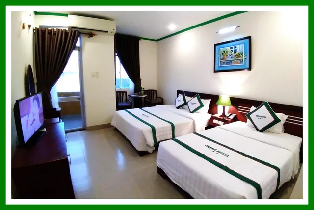 غرفة ديلوكس ثلاثية بسرير كوين وسرير فردي، Green Hotel 1/1