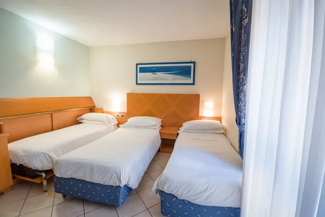 غرفة قياسية ثلاثية بثلاثة أسرّة، Albergo Centrale Bologna 4/10